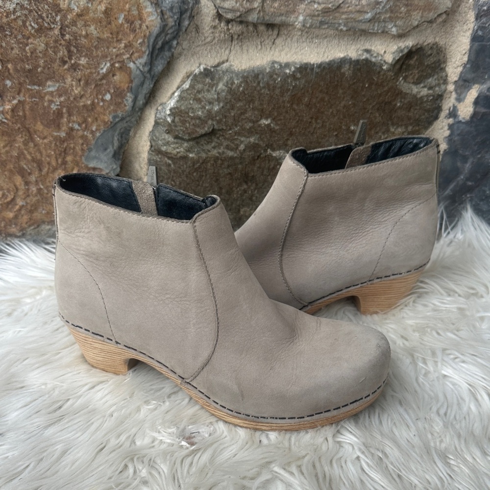 Dansko MARIA Grey Leather Chelsea Ankle Boots